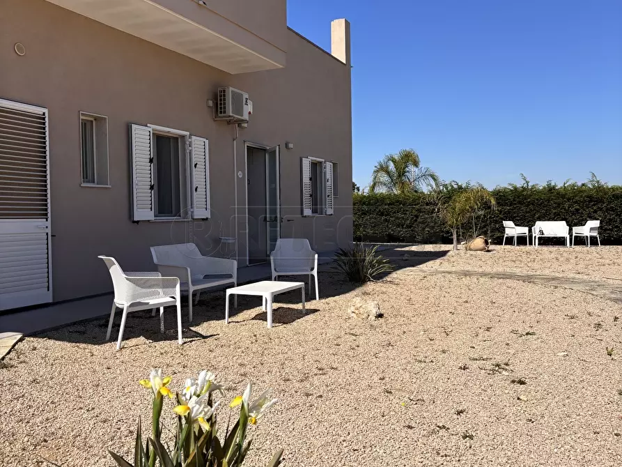 Immagine 15 di Pentalocale in vendita  in Via delle tessitrici 1 a Sannicola