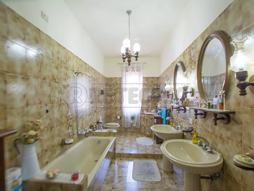 Immagine 9 di Pentalocale in vendita  in Via Febo 14 a Rometta