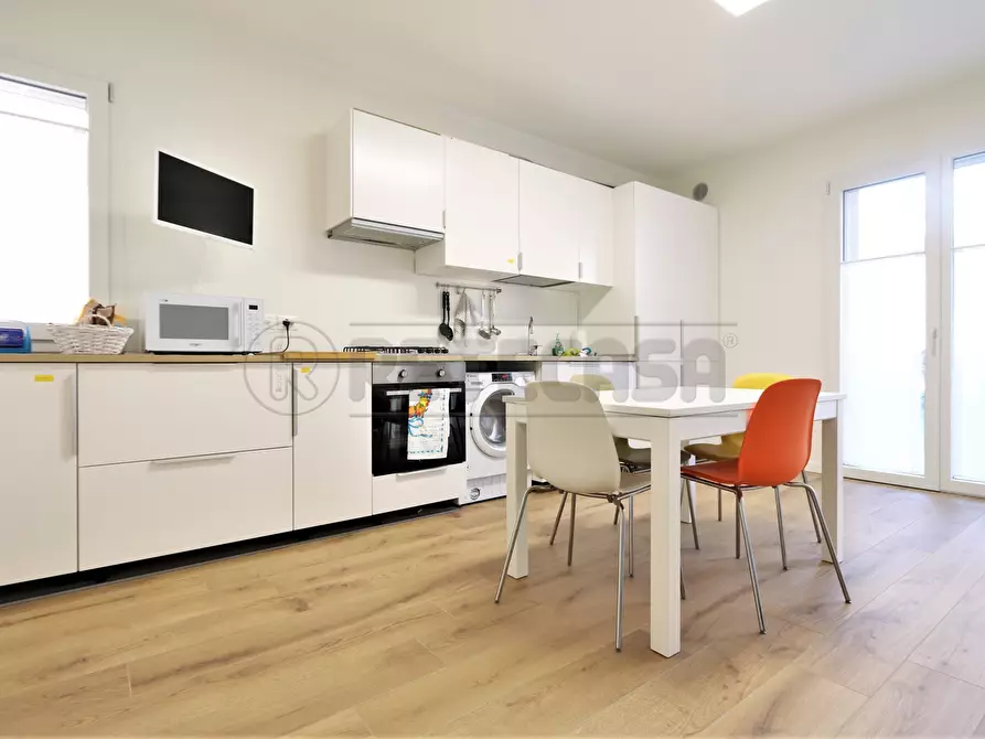 Immagine 8 di Stanza singola in affitto  a Vicenza