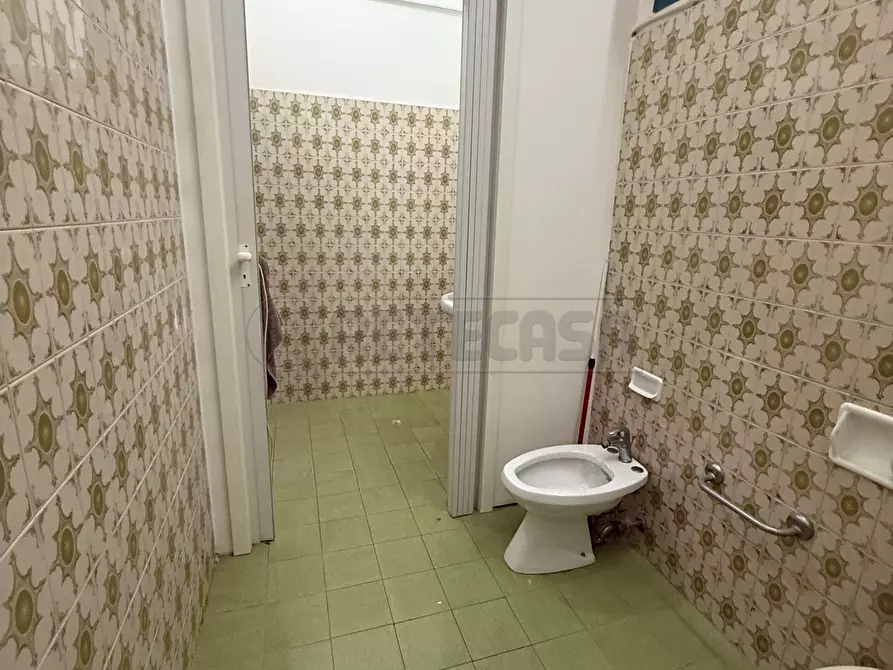 Immagine 15 di Locale commerciale in affitto  in Piazza Giuseppe Mazzini 16 a Nardo'