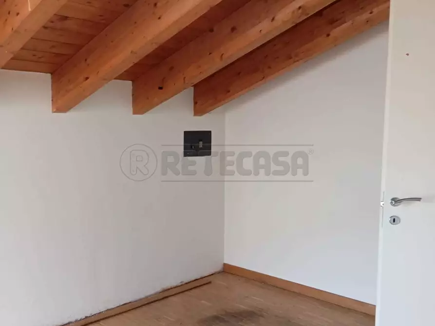 Immagine 18 di Trilocale in vendita  a Bergamo