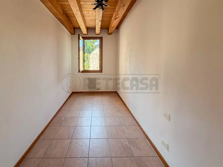 Immagine 7 di Bilocale in vendita  in Via IV Novembre a Sovizzo