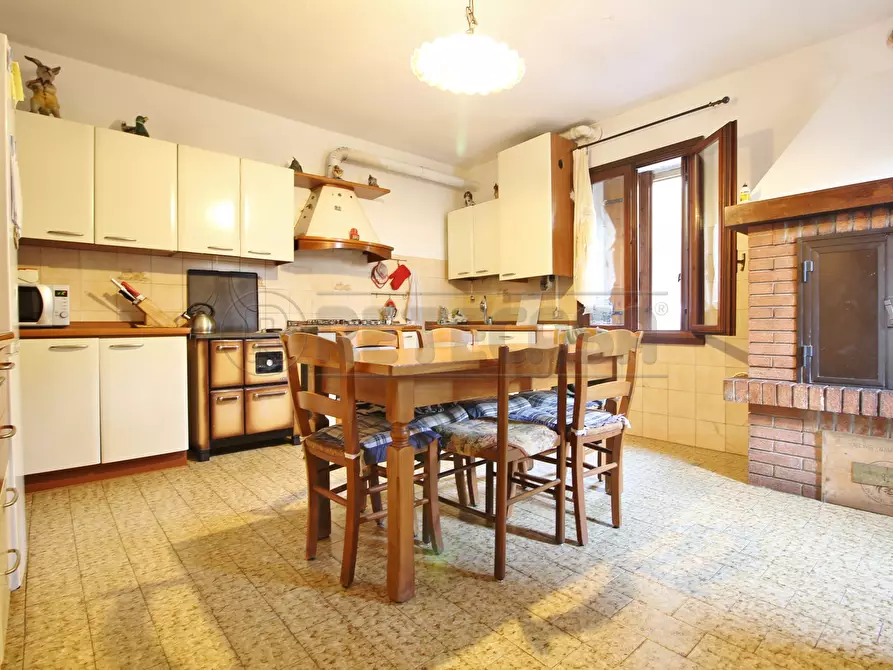 Immagine 5 di Porzione di casa in vendita  in Via Sani 14 a Gambellara