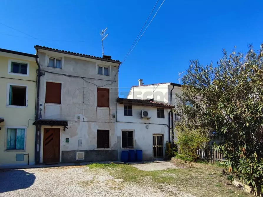 Immagine 2 di Casa semindipendente in vendita  in Via Tadiotti 25 a Montorso Vicentino