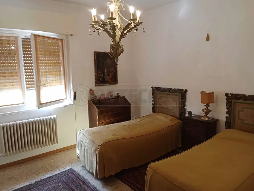 Immagine 26 di Villa in affitto  a Nembro