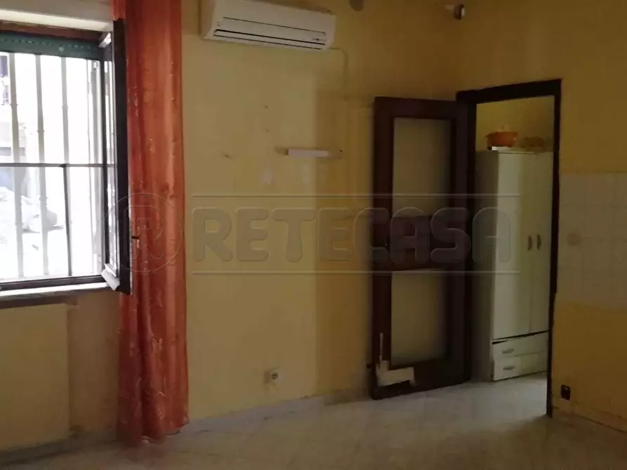 Immagine 3 di Magazzino in vendita  in via bufano 35 a Salerno