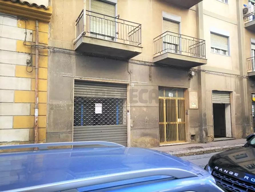Immagine 1 di Locale commerciale in affitto  in corso vittorio emanuele 12 a Caltanissetta