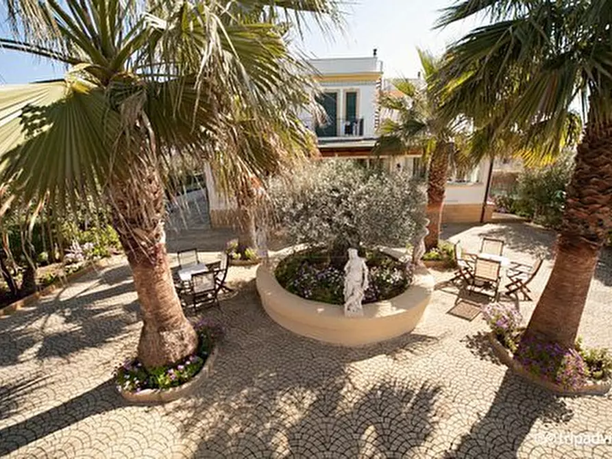 Immagine 91 di Villa in vendita  a Castelvetrano