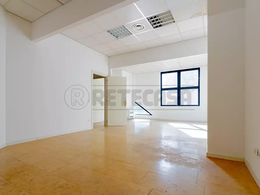 Immagine 11 di Ufficio in vendita  in Via Ca’ Del Luogo 8F a Bolzano Vicentino