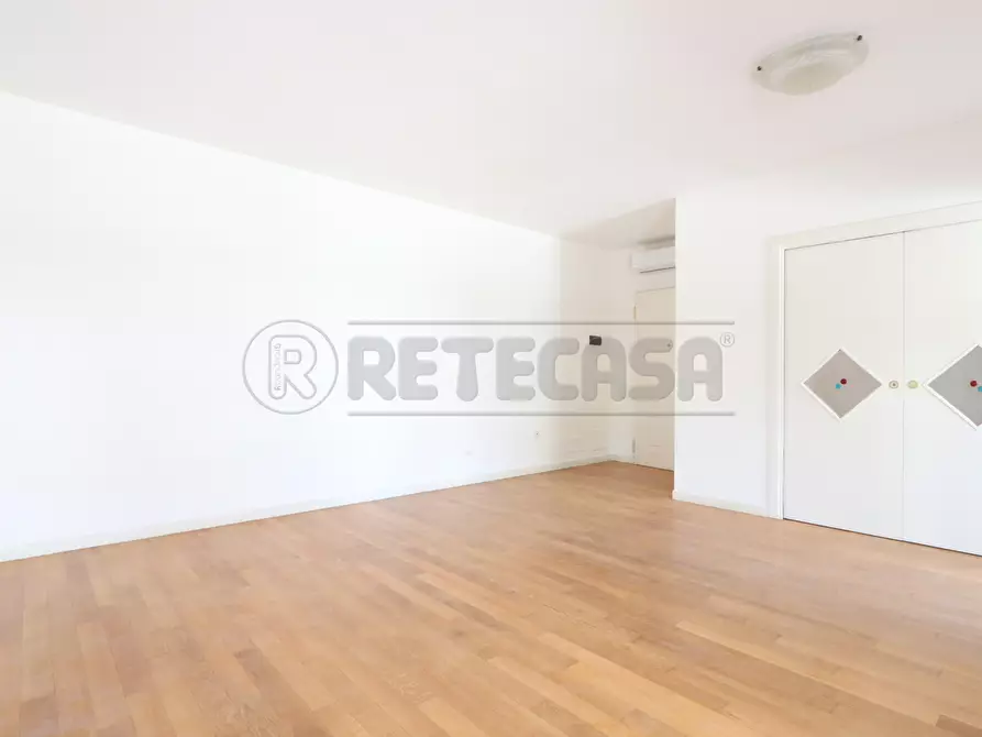 Immagine 7 di Trilocale in vendita  in Via Riello 30 a Vicenza