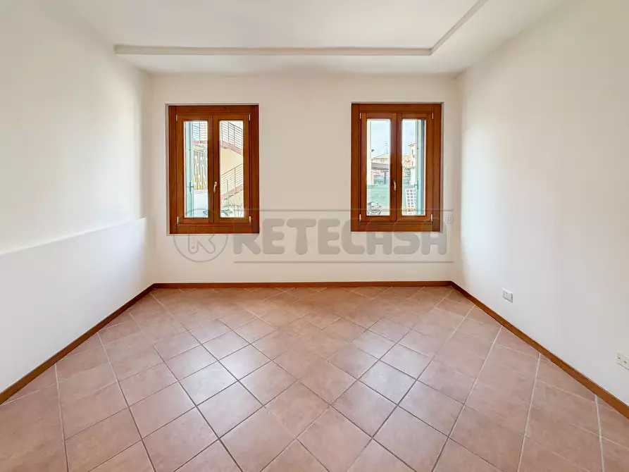 Immagine 8 di Appartamento in vendita  in Via San Nicola a Creazzo