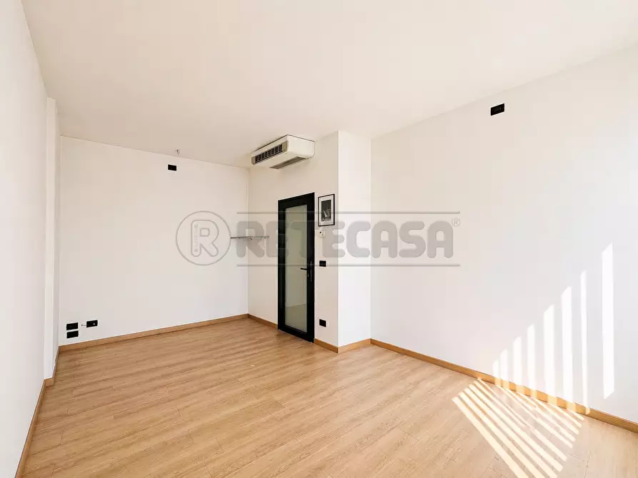 Immagine 16 di Ufficio in affitto  in Via dei Colli 33 a Padova