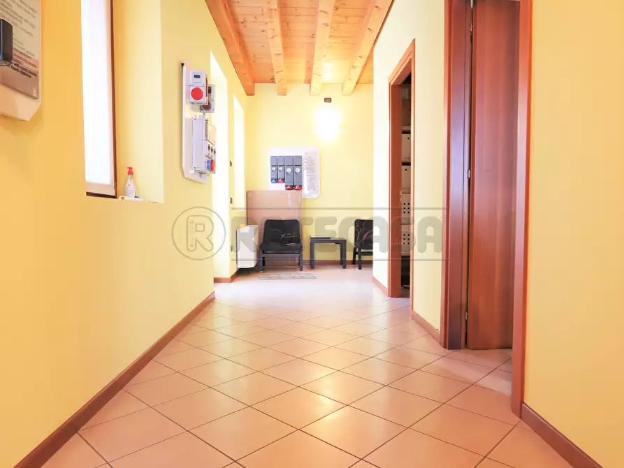 Immagine 11 di Ufficio in vendita  in Via Municipio a Longare