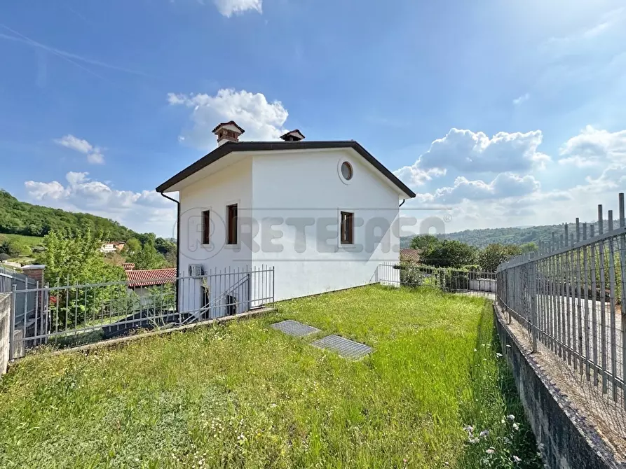 Immagine 8 di Villa in vendita  in Via Pianacattiva di Mezzo 11 a Trissino