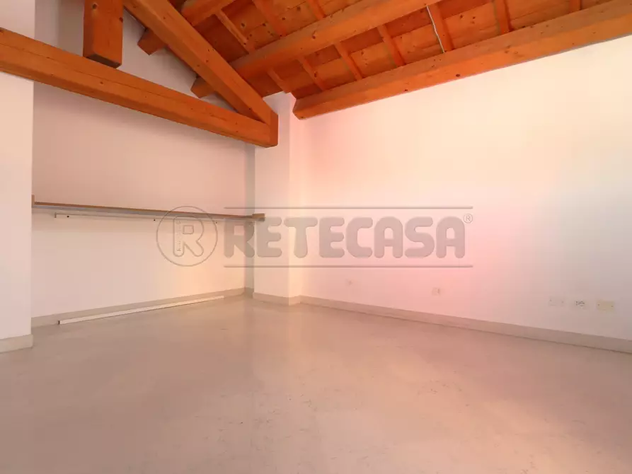 Immagine 5 di Ufficio in affitto  in Via Vittorio Veneto 17 a Camisano Vicentino