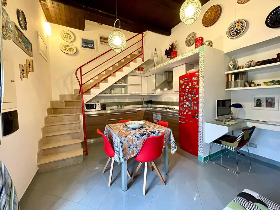 Immagine 23 di Bilocale in vendita  in Via di Ogliara 172 a Salerno