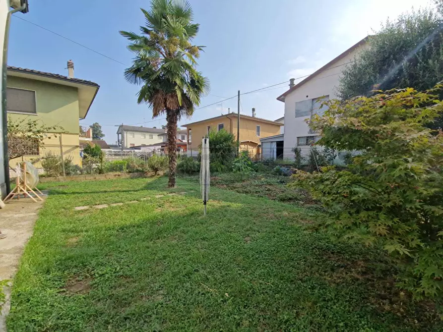 Immagine 28 di Villa in vendita  in Viale Europa a Acquanegra Cremonese