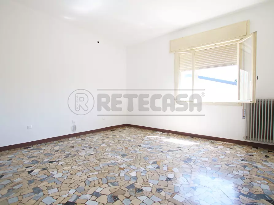 Immagine 11 di Villa in affitto  a Vicenza