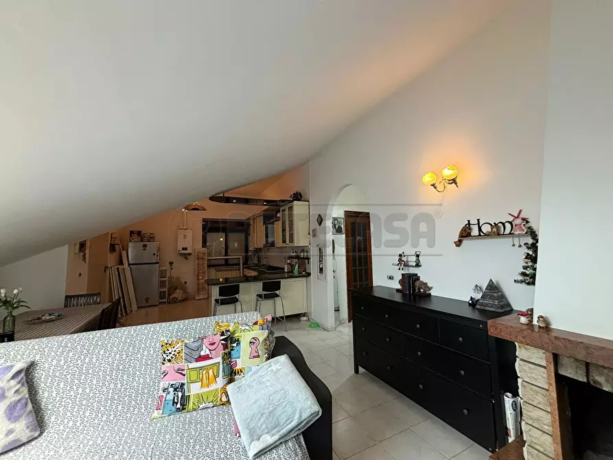 Immagine 11 di Quadrilocale in vendita  a San Nicola La Strada