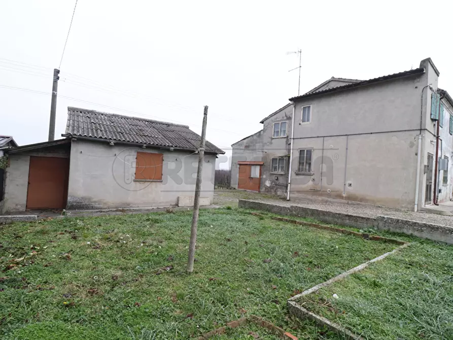 Immagine 2 di Villetta a schiera in vendita  a Bondeno