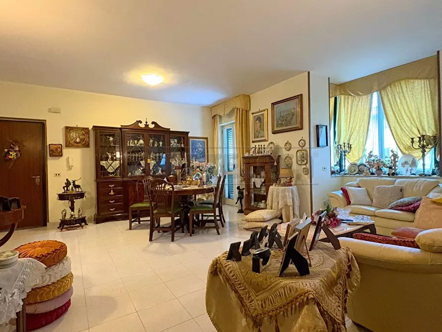 Immagine 18 di Pentalocale in vendita  in Via de Sanctis a Marcianise