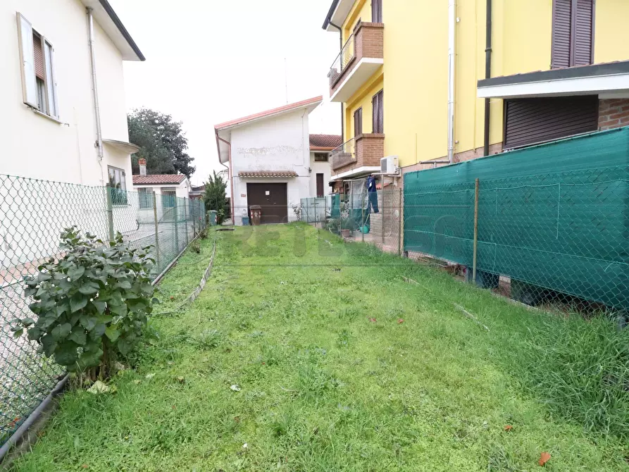 Immagine 3 di Villetta a schiera in vendita  a Sermide