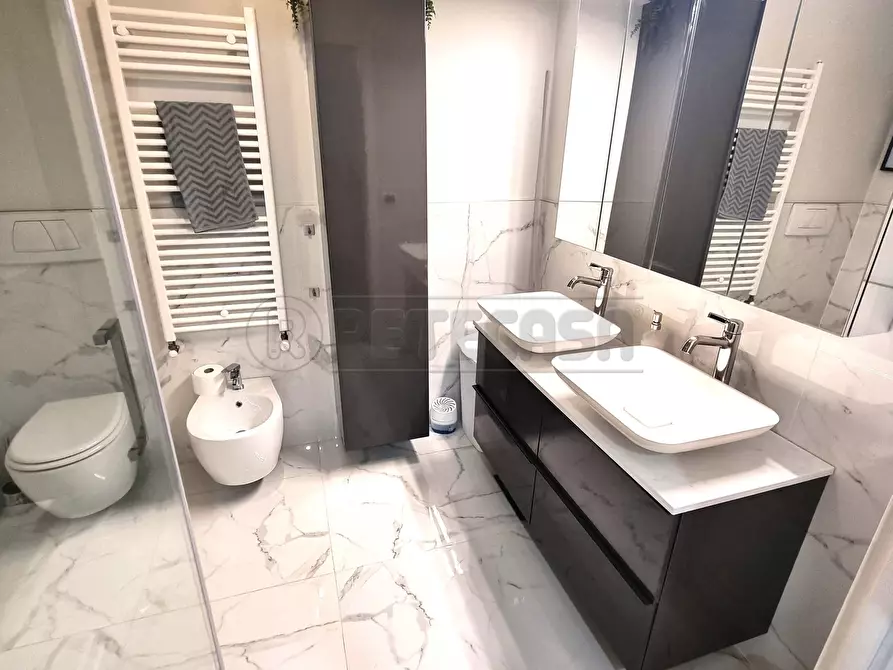 Immagine 15 di Bilocale in affitto  a Pescara