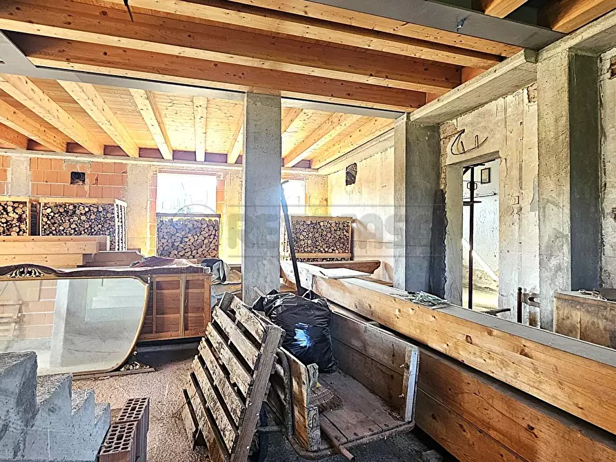 Immagine 21 di Casa indipendente in vendita  a Monticello Conte Otto