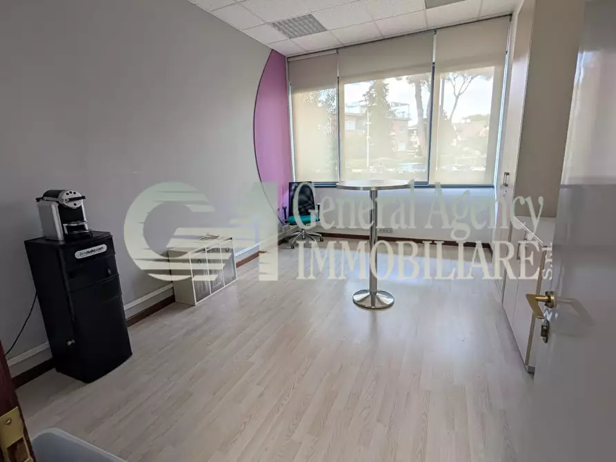 Immagine 50 di Ufficio in affitto  in VIALE DEL POGGIO FIORITO a Roma