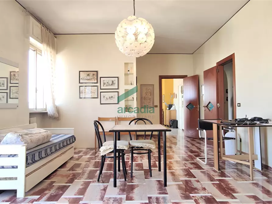 Immagine 2 di Pentalocale in vendita  in Via Pietro Carenza 20 a Turi