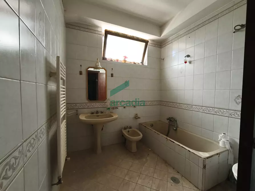 Immagine 51 di Villa in vendita  in Via Nazionale 8/H a Bari