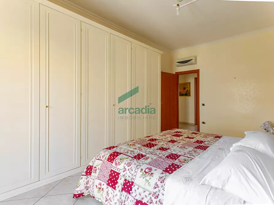 Immagine 20 di Quadrilocale in vendita  in Via Pordenone 12 a Bari