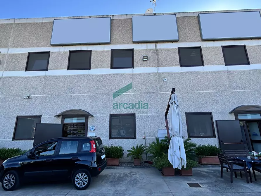 Immagine 9 di Attività artigianale in vendita  in Strada Provinciale Modugno-Bari 83 a Modugno