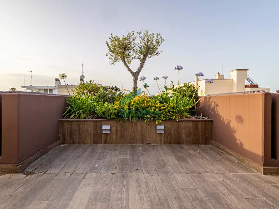 Immagine 20 di Attico in vendita  in Via Vincenzo Roppo 2d a Bari