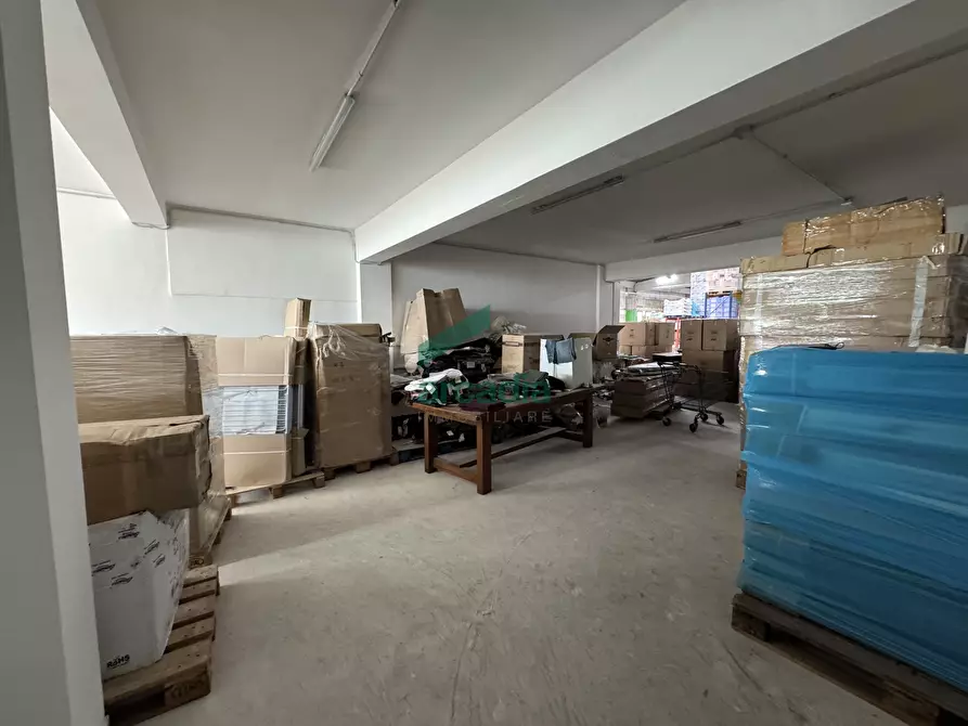 Immagine 9 di Capannone industriale in vendita  in S.P. 231 km 80,660 a Modugno