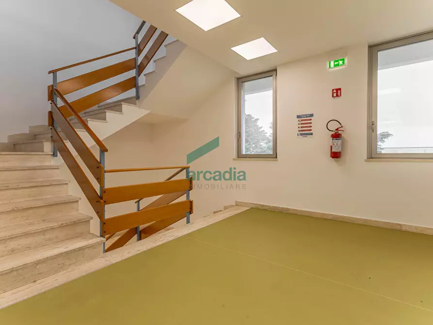 Immagine 64 di Attività artigianale in vendita  in Via dei Gigli 21 a Modugno