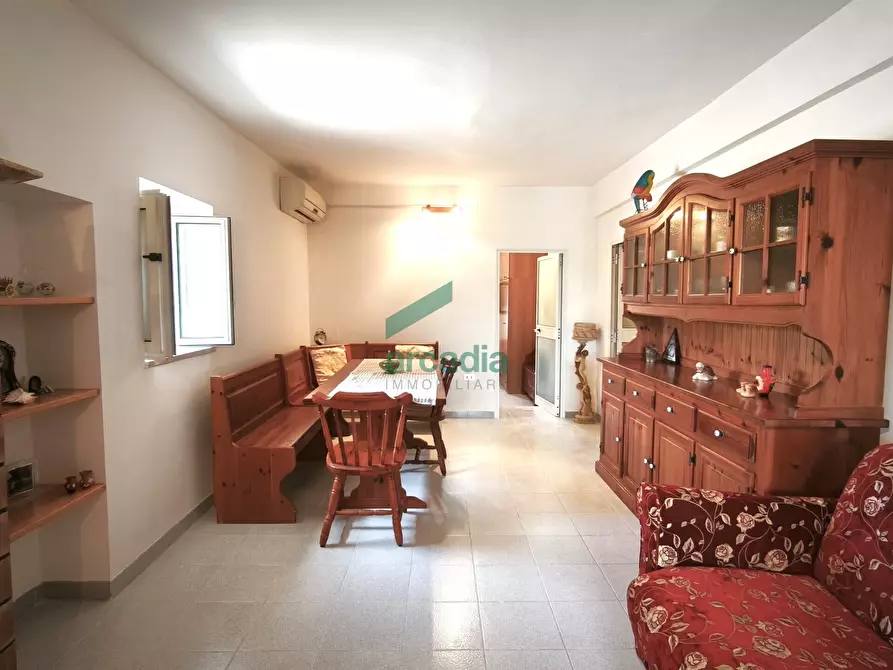 Immagine 5 di Villa in vendita  in KM 42 761 a Locorotondo