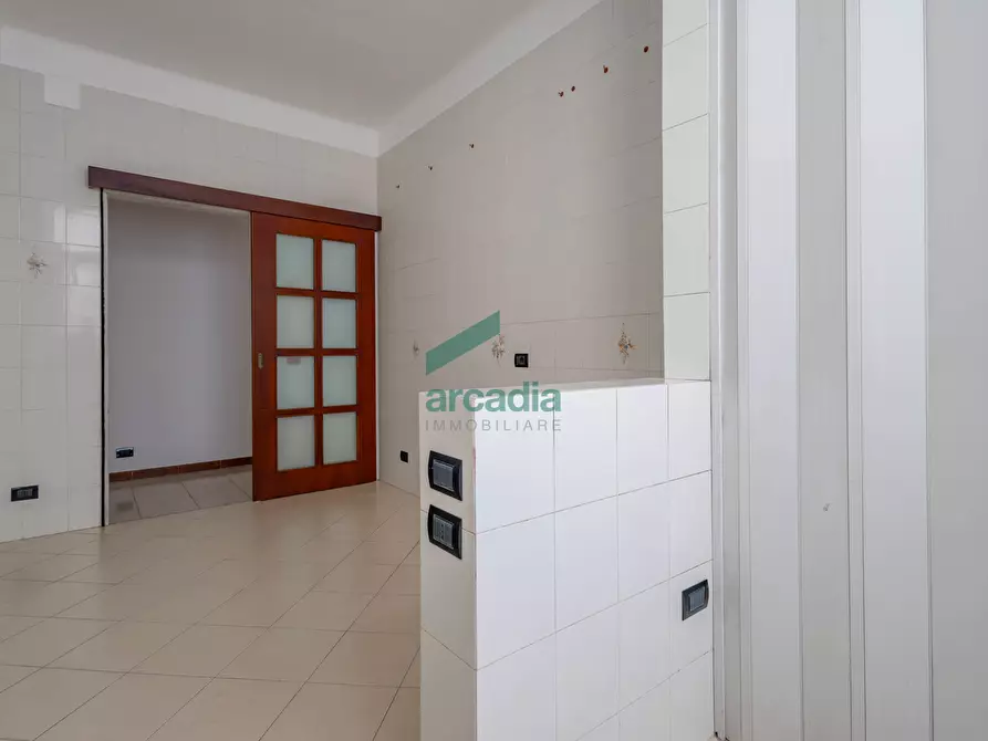 Immagine 22 di Quadrilocale in vendita  in Viale Japigia 42 a Bari