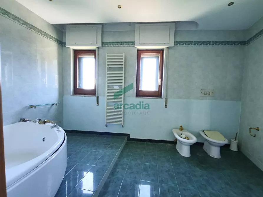 Immagine 32 di Villa in vendita  in Via Nazionale 8/H a Bari