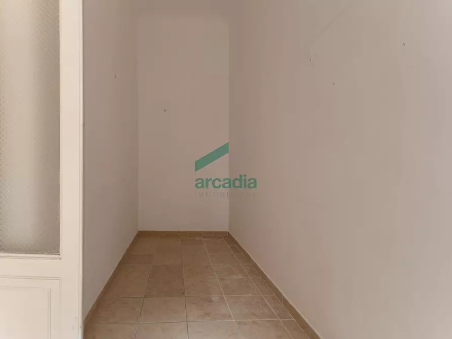 Immagine 13 di Trilocale in vendita  in Via Scipione Crisanzio 138 a Bari