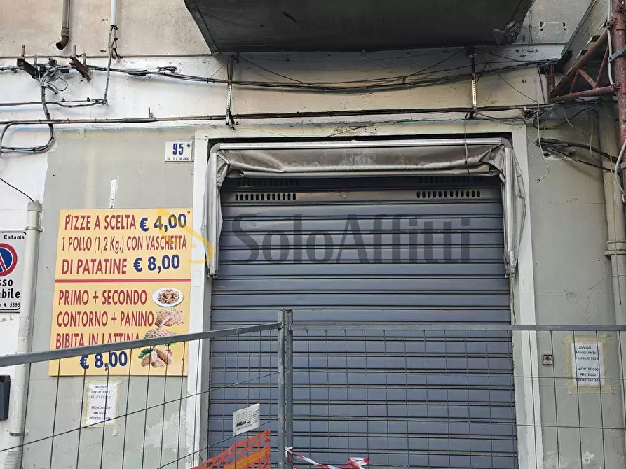 Immagine 1 di Locale commerciale in affitto  a Catania