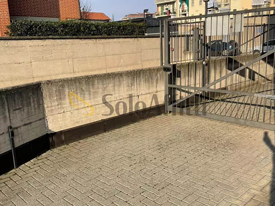 Immagine 10 di Garage in affitto  in Via Lanzo 159/21 a Torino