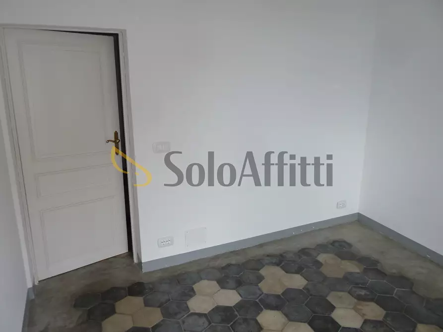 Immagine 13 di Trilocale in affitto  in Piazza Dante Alighieri 4 a Bordighera