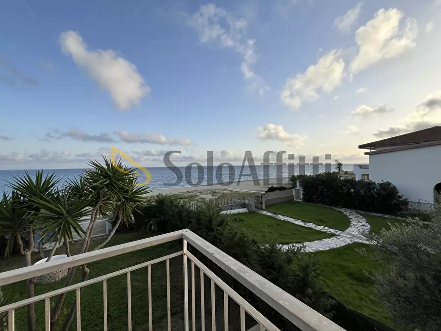 Immagine 1 di Bilocale in affitto  in via Nazionale 152 a Riace