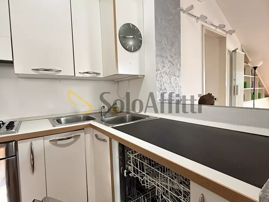 Immagine 8 di Bilocale in affitto  in Via Magenta 37 a Torino