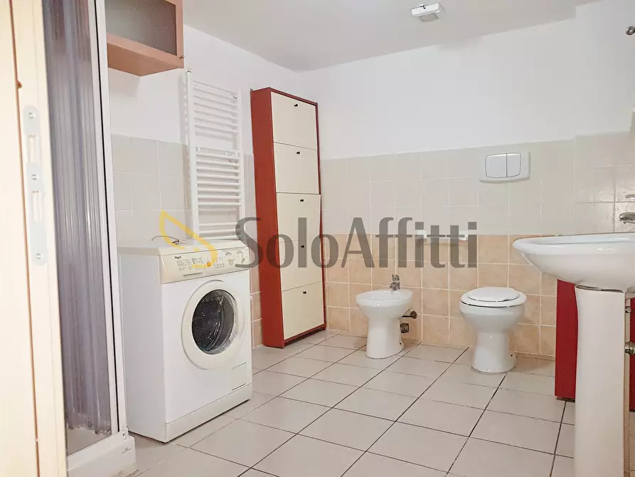 Immagine 8 di Mansarda in affitto  a Borgia