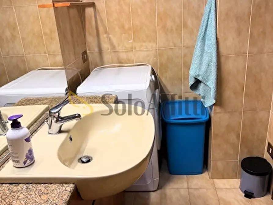 Immagine 13 di Quadrilocale in affitto  in Via Quirino Majorana 171 a Roma