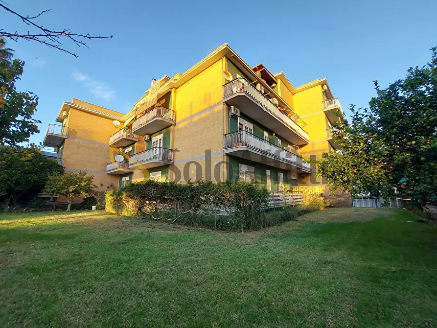 Immagine 1 di Attico in affitto  in Via Mario Giuliano a Fiumicino