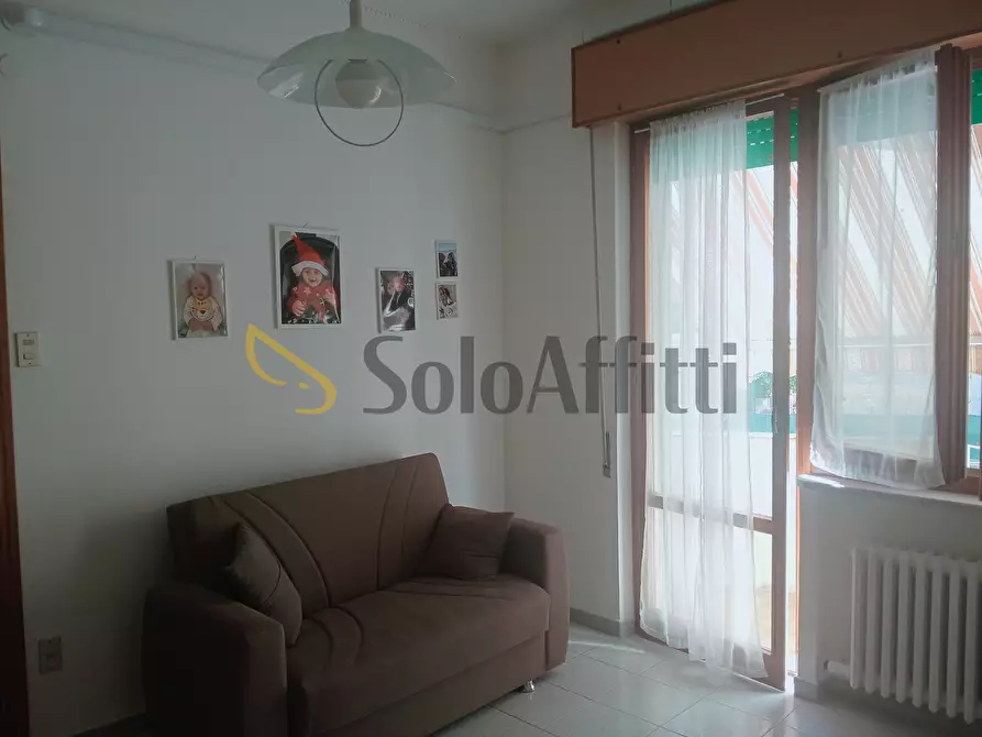 Immagine 5 di Trilocale in affitto  a Ancona