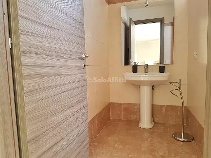 Immagine 20 di Stanza singola in affitto  a Catanzaro